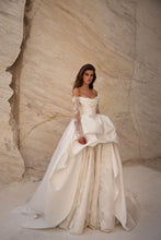 Load image into Gallery viewer, Maria Overdress | Milla Nova