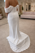 Load image into Gallery viewer, Bowen | Chosen by Kyha