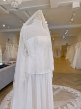 Load image into Gallery viewer, Primrose Veil | Dream Bridal