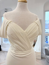 Load image into Gallery viewer, Calla | Dream Bridal
