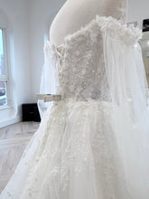 Load image into Gallery viewer, Poppy | Dream Bridal