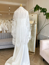 Load image into Gallery viewer, Briar Veil | Dream Bridal