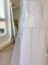 Load image into Gallery viewer, Violet Veil | Dream Bridal