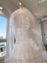 Load image into Gallery viewer, Lily Veil | Dreams Bridal