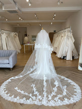Load image into Gallery viewer, Bloom Veil | Dream Bridal