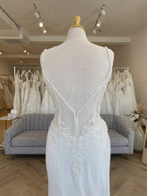 Load image into Gallery viewer, Cosmo | Dream Bridal