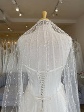 Load image into Gallery viewer, Snowdrop Veil | Dream Bridal