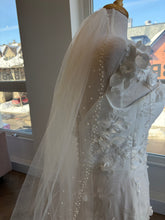 Load image into Gallery viewer, Blossom Veil | Dream Bridal - Available in different lengths