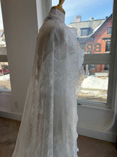 Load image into Gallery viewer, Briar Veil | Dream Bridal