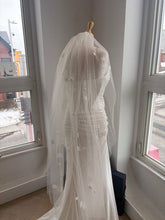 Load image into Gallery viewer, Meadow Veil | Dream Bridal