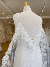 Load image into Gallery viewer, Willow | Dream Bridal