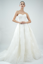 Load image into Gallery viewer, Primrose | Dream Bridal