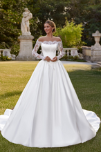 Load image into Gallery viewer, Alba | Oksana Muhka