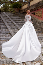 Load image into Gallery viewer, Alba | Oksana Muhka