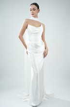 Load image into Gallery viewer, Iris | Dream Bridal