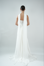 Load image into Gallery viewer, Iris | Dream Bridal